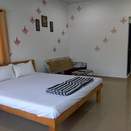 Om Shree Bed And Breakfast Harihareshwar Εξωτερικό φωτογραφία