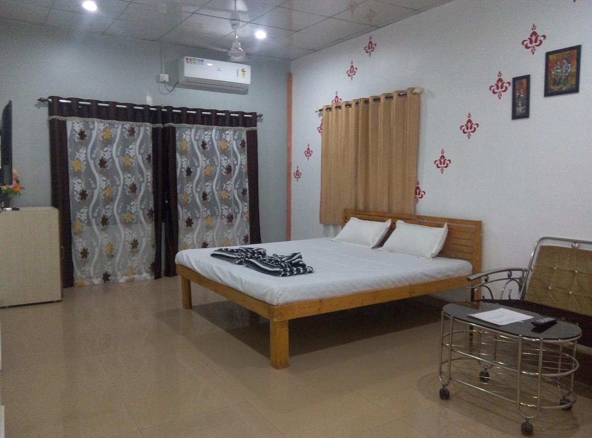 Om Shree Bed And Breakfast Harihareshwar Εξωτερικό φωτογραφία