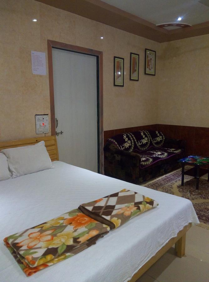 Om Shree Bed And Breakfast Harihareshwar Εξωτερικό φωτογραφία